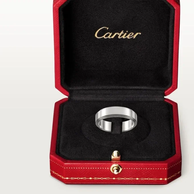 Cartier D’amour Wedding Band – Platinum – Cartier