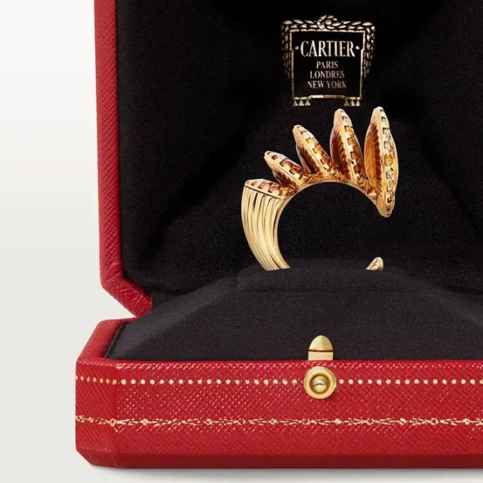 Cartier Libre Polymorph Ring, Chalcedony, Diamonds Cartier Libre Polymorph Ring, Chalcedony, Diamonds