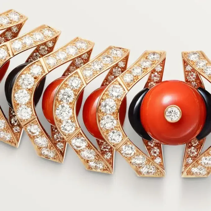 Geometrie & Contrastes Necklace, Coral, Paved
