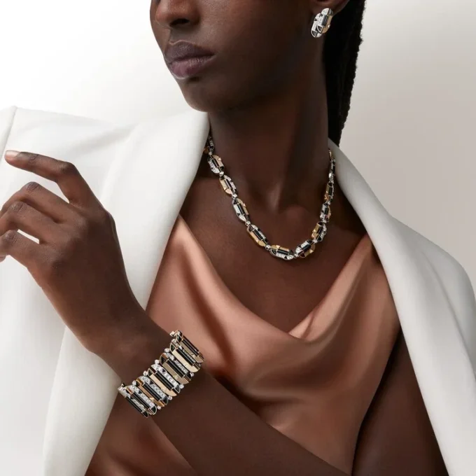 Geometrie & Contrastes Necklace, Onyx, Multi-Wear, Paved