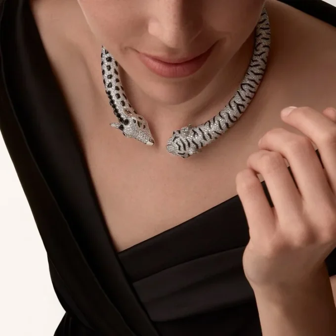 Indomptables De Cartier Torque Necklace, Paved