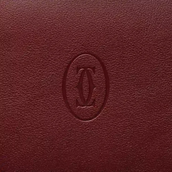 International Wallet with Gussets, Must De Cartier – Burgundy Calfskin, Golden Finish – Cartier International Wallet with Gussets, Must De Cartier – Burgundy Calfskin, Golden Finish – Cartier