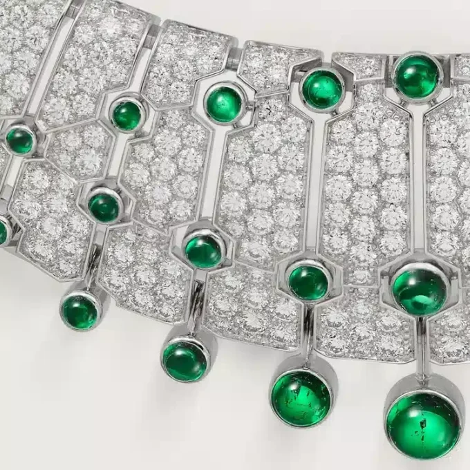 Le Voyage Recommence Necklace, Emerald, Paved Le Voyage Recommence Necklace, Emerald, Paved