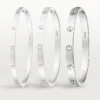 Love Bracelet, Classic Model