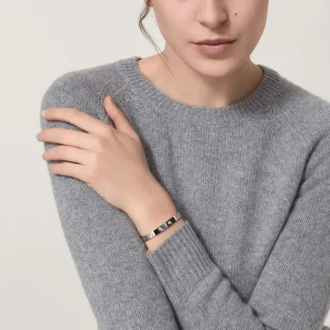 Love Bracelet, Classic Model,10 Diamonds Love Bracelet, Classic Model,10 Diamonds