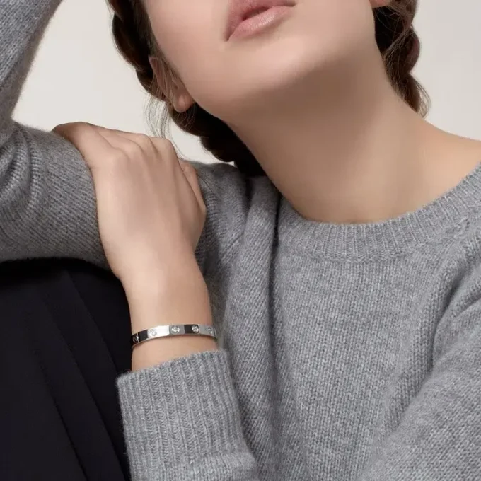 Love Bracelet, Classic Model,10 Diamonds Love Bracelet, Classic Model,10 Diamonds