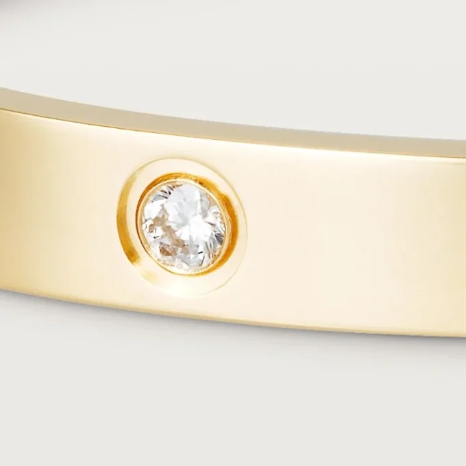 Love Bracelet, Classic Model, 4 Diamonds Love Bracelet, Classic Model, 4 Diamonds