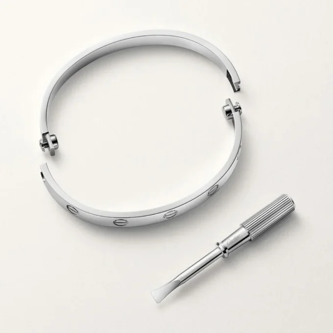 Love Bracelet, Classic Model