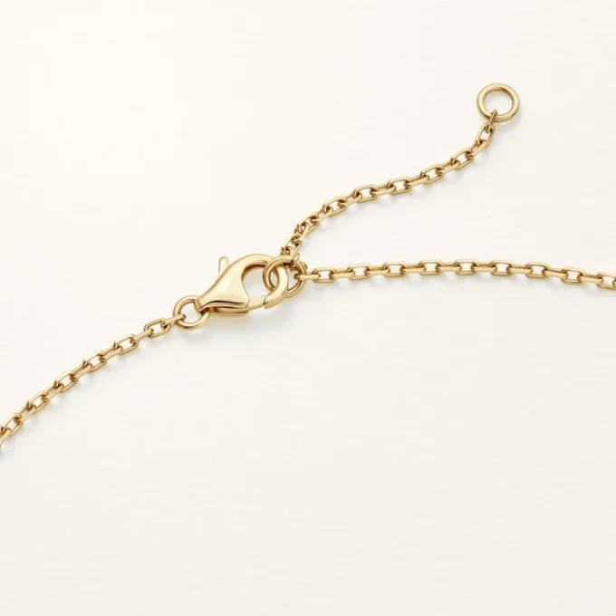 Love Pendant, Paved
