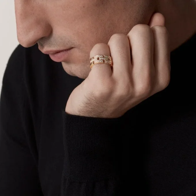 Maillon Panthere Ring, 3 Half Diamond-Paved Rows – Pink Gold, Diamonds – Cartier Maillon Panthere Ring, 3 Half Diamond-Paved Rows – Pink Gold, Diamonds – Cartier