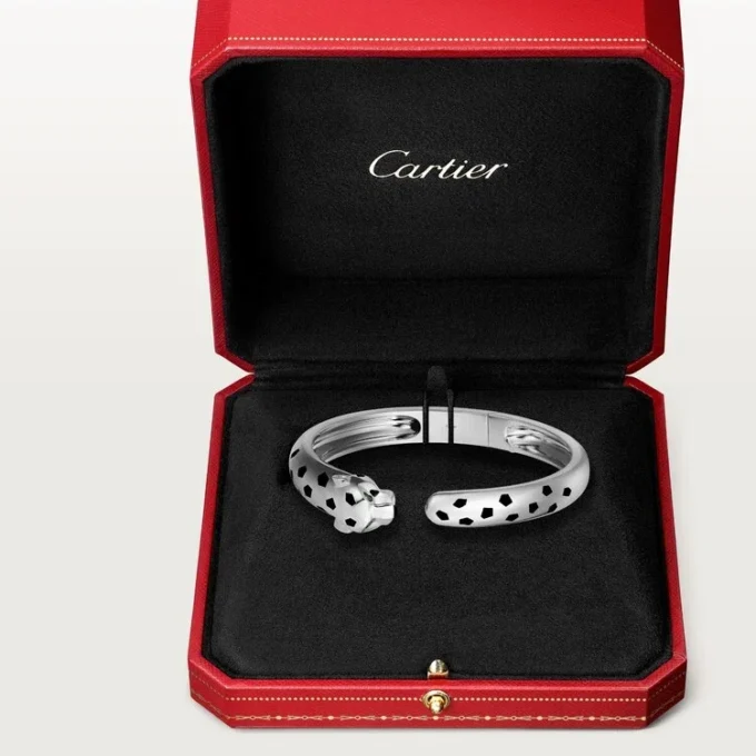 Panthere De Cartier Bracelet, Medium Model