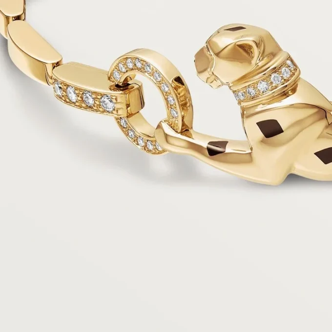 Panthere De Cartier Bracelet – Yellow Gold, Lacquer, Diamond, Tsavorite Garnet, Onyx – Cartier Panthere De Cartier Bracelet – Yellow Gold, Lacquer, Diamond, Tsavorite Garnet, Onyx – Cartier