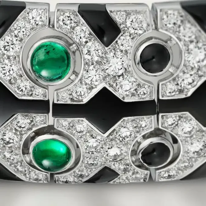 Panthere De Cartier Cuff, Emerald, Paved