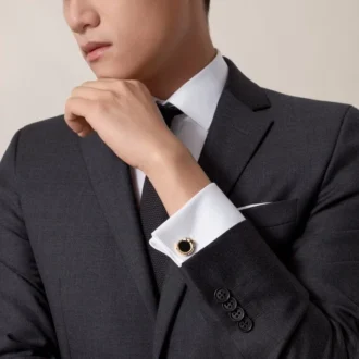 Panthere De Cartier Cufflinks – Yellow Gold, Onyx, Tsavorites and Black Lacquer – Cartier