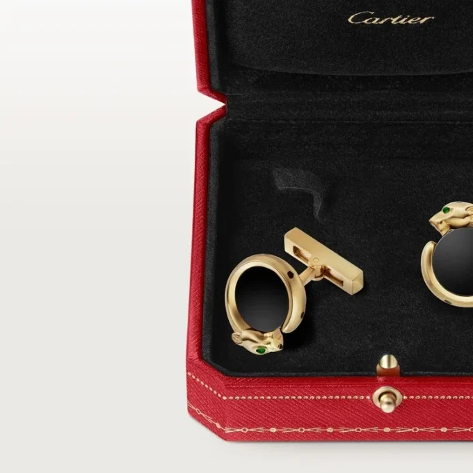 Panthere De Cartier Cufflinks – Yellow Gold, Onyx, Tsavorites and Black Lacquer – Cartier Panthere De Cartier Cufflinks – Yellow Gold, Onyx, Tsavorites and Black Lacquer – Cartier