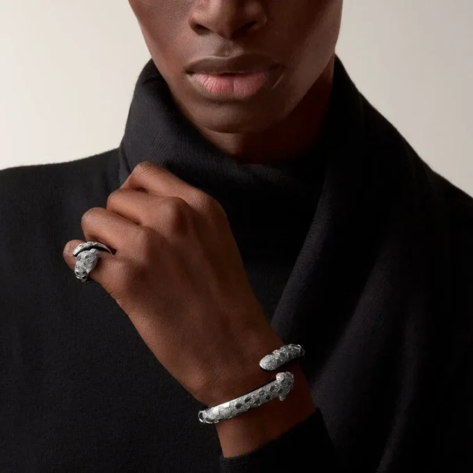 Panthere De Cartier Ring, Black Lacquer, Paved