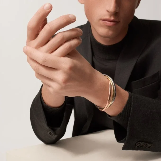 Trinity Bracelet in Tricolor Gold, Classic Model | Cartier Us
