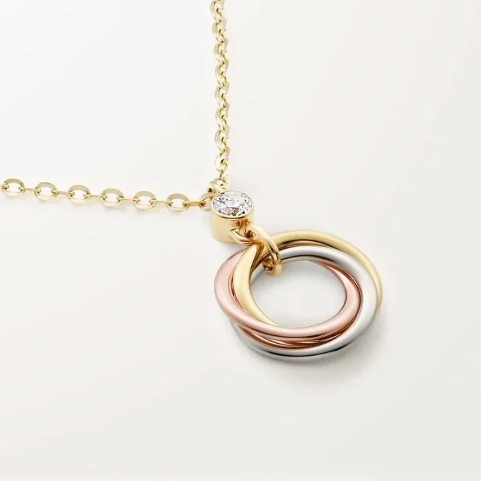 Trinity Pendant, 1 Diamond