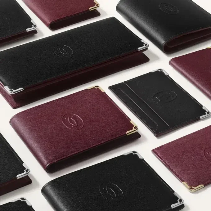 Wallet, Must