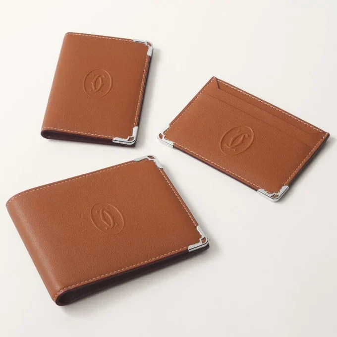 Wallet, Must