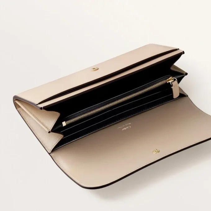 Wallet, Panther C