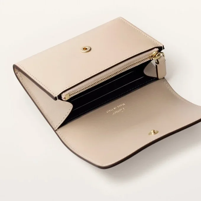 Wallet, Panther C